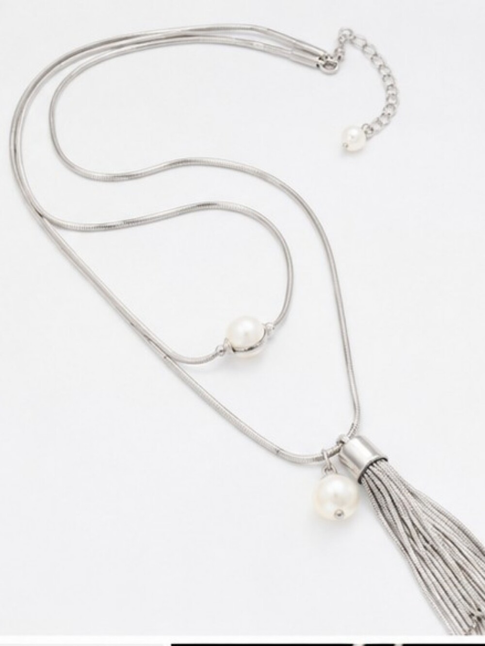 White House Black Market Silver Tone Tassel Necklace Faux Pearl Long Statement - Picture 4 of 7